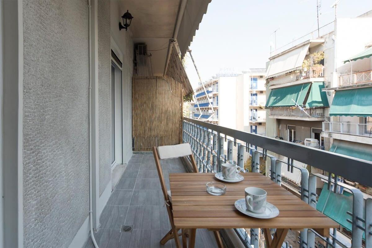 Central Apartment 3' To Metaksourgio Metro Station Atenas Exterior foto